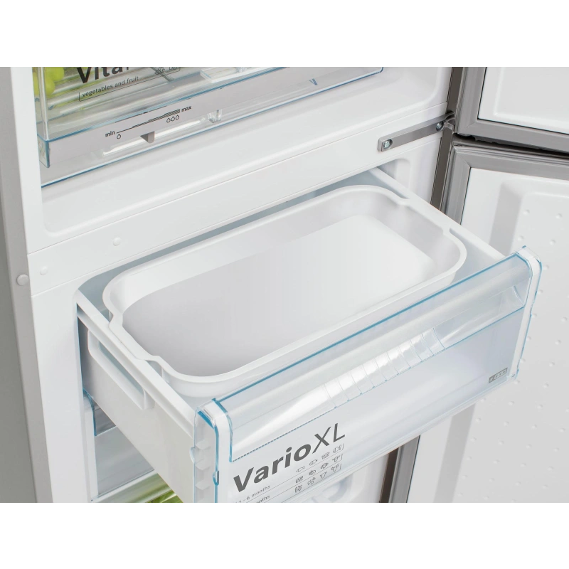 Двухкамерный холодильник Bosch KGE39AW21R