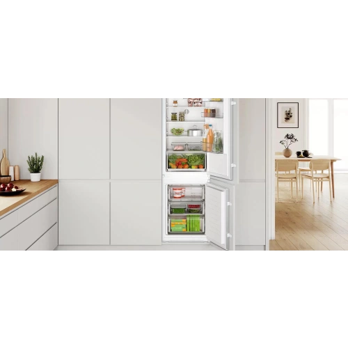 Встраиваемый двухкамерный холодильник Bosch KIN86NSE0