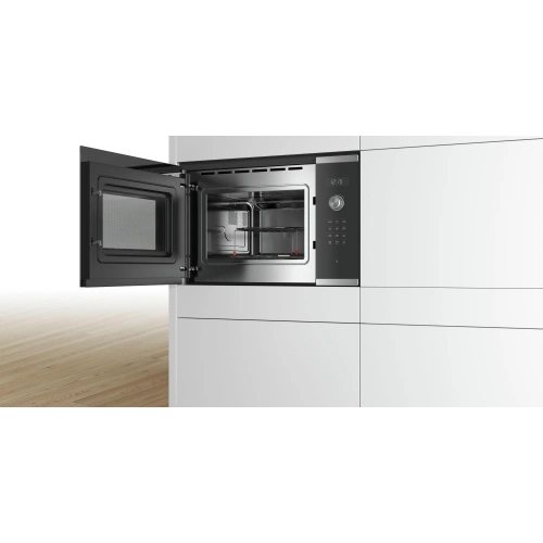 Встраиваемая микроволновая печь Bosch BEL554MS0