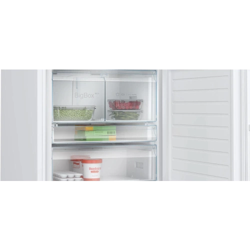 Двухкамерный холодильник Bosch KGP76AWC0N