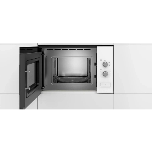 Встраиваемая микроволновая печь Bosch BFL520MW0