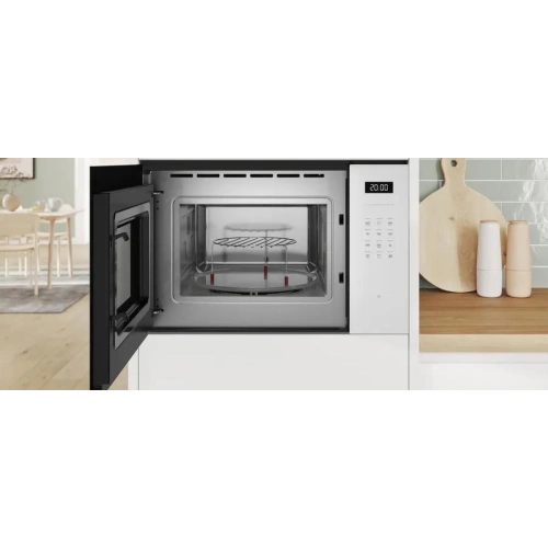 Встраиваемая микроволновая печь Bosch BEL554MW2
